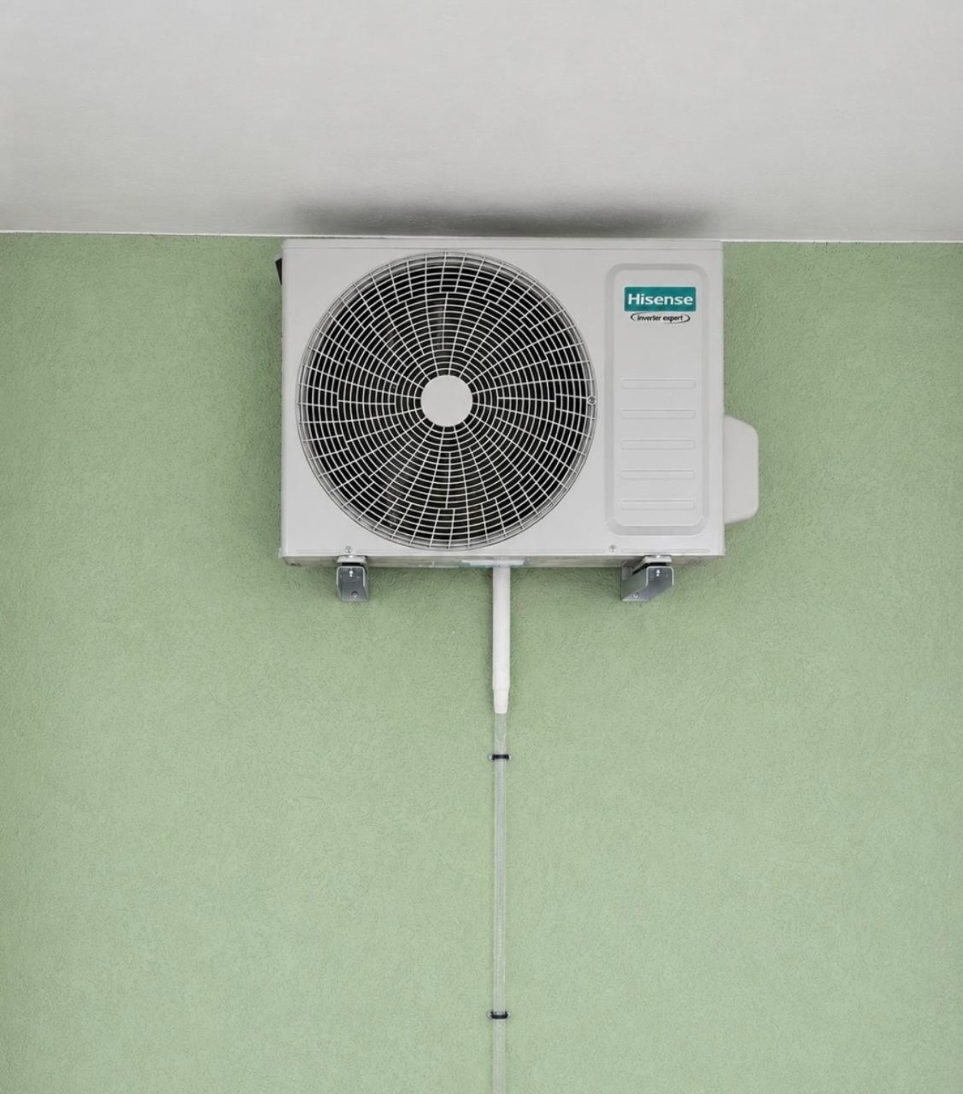 Condensadora Hisense instalada